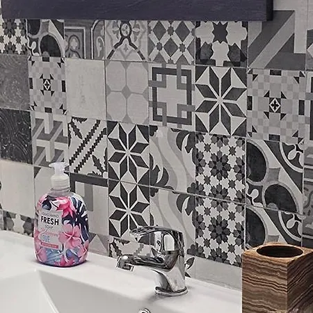 Erofili * העיירה רתימנו